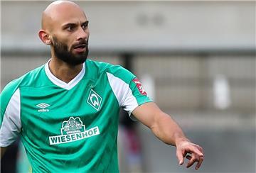 Ömer Toprak soll das Werder-Team als Kapitän anführen.