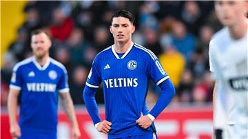 Offensiv-Talent Yusuf Kabadayi, zuletzt an Schalke 04 ausgeliehen, wechselt vom FC Bayern München zum FC Augsburg.