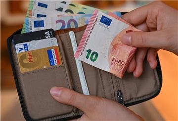Oft fehlt es nicht am Geld, aber an Geldautomaten.