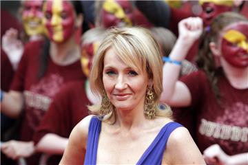 Ohne Harry Potter geht es nicht. Bestseller-Autorin J.K. Rowling hat am Dienstag neue Kurzgeschichten zum Harry-Potter-Kosmos veröffentlicht.