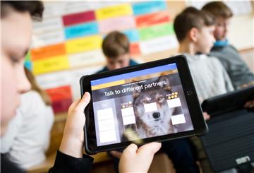 Ohne Tablets und andere Endgeräte soll an den Schulen künftig nichts mehr passieren. Derzeit laufen die Planungen für die Einrichtung eines eigenen Netzwerkes für jede Nordenhamer Schule. 