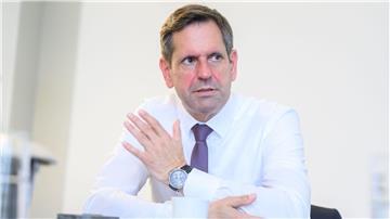 Olaf Lies: „Das Letzte, was dieses Land jetzt gebrauchen kann, ist ein langfristiger Disput, der zwischen den Ländern und dem Bund stattfindet.“
