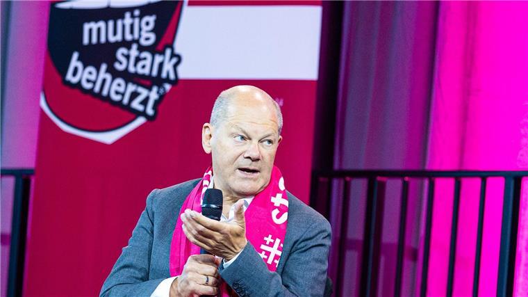 Olaf Scholz spricht auf dem Kirchentag in Hannover auch über seine Wehrdienstverweigerung. 