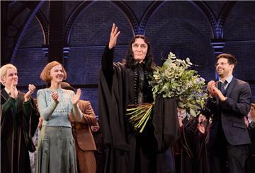 Oliver Masucci als Severus Snape.