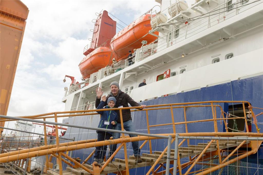 Open Ship auf der &quot;Polarstern&quot;: Johan und sein Vater Hauke Blumhoff. F...