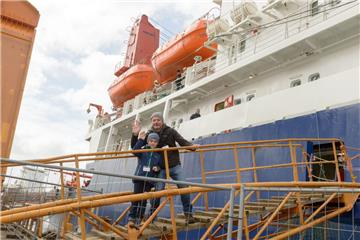 Open Ship auf der &quot;Polarstern&quot;: Johan und sein Vater Hauke Blumhoff. F...