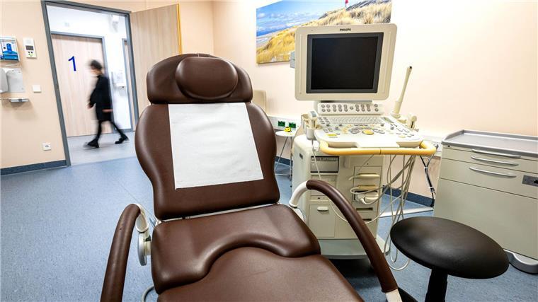 Opfer von Gewalt können sich bei der Notaufnahme des Klinikums melden und werden dann zu den Räumen der Einrichtung begleitet. (Archivbild)