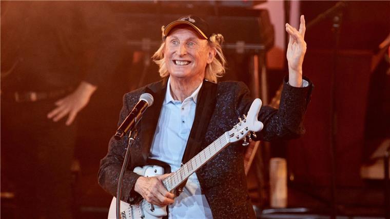 Otto Waalkes ist über „Friesenjung“-Hype verblüfft Otto Waalkes, Komiker, steht während der „Get Back To Audimax!“ - Show auf der Bühne im Audimax der Universität.
