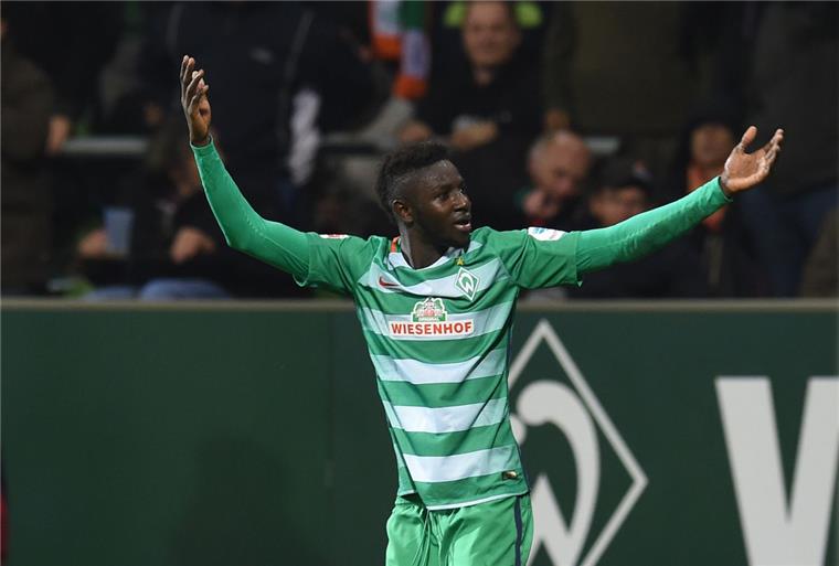 Werder Bremen unter Nouri im Aufwind: 2:1 gegen Leverkusen Ousman Manneh jubelt: Er hat das 2:1 für Werder Bremen geschossen.