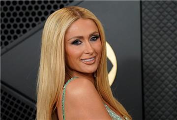Paris Hilton ist zweifache Mutter.
