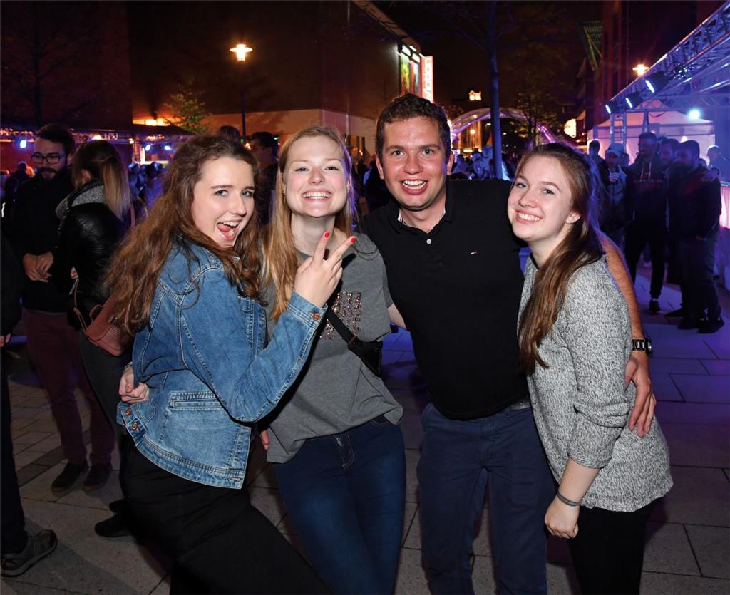 Party für die Erstsemester der Hochschule Bremerhaven auf dem Campus an der Karl...