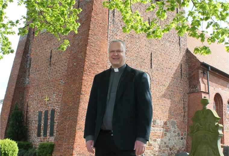Pastor Clemens Bloedhorn (54) hat die Pfarrstelle Sandstedt, Wersabe und Uthlede-Wulsbüttel übernommen. 