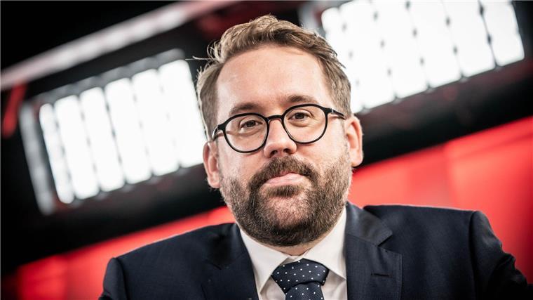Paul Ronzheimer gehört zu den bekanntesten Journalisten Deutschlands. (Archivbild)