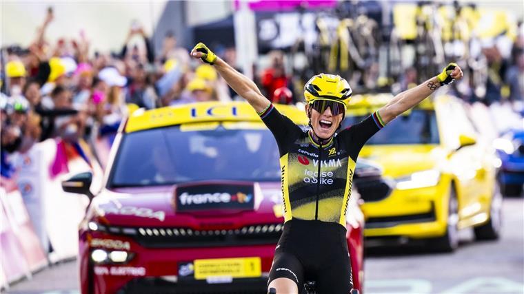Ferrand-Prevot holt Königsetappe und fährt ins Gelbe Trikot Pauline Ferrand-Prevot jubelt über ihren beeindruckenden Tagessieg.