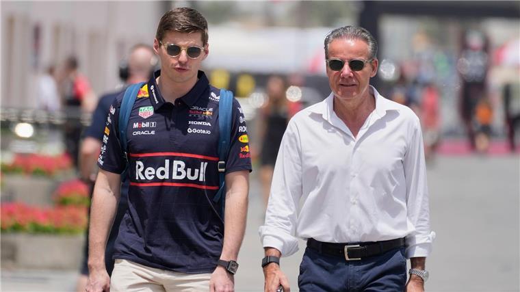 McLaren enteilt der Formel-1-Konkurrenz in Bahrain Pause im ersten Training: Weltmeister Max Verstappen (l.) setzte in Bahrain zunächst aus.