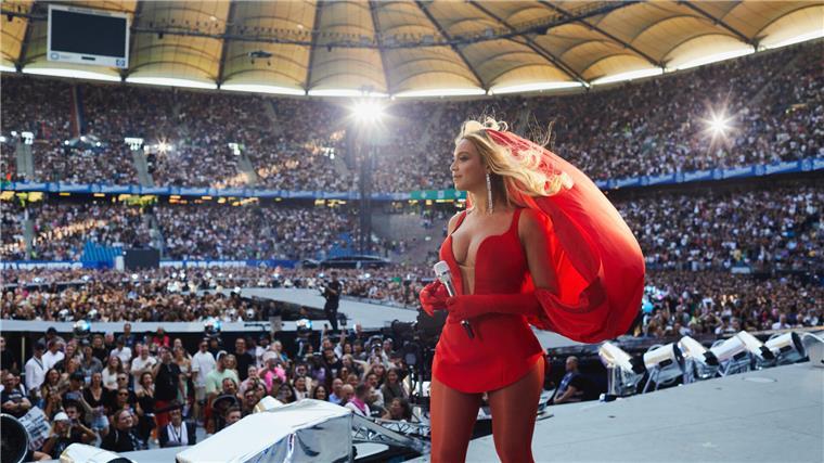Beyoncé in Hamburg: Glitzer und ein fliegendes Pferd