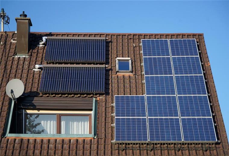 Photovoltaik und Solarthermie Anlagen
