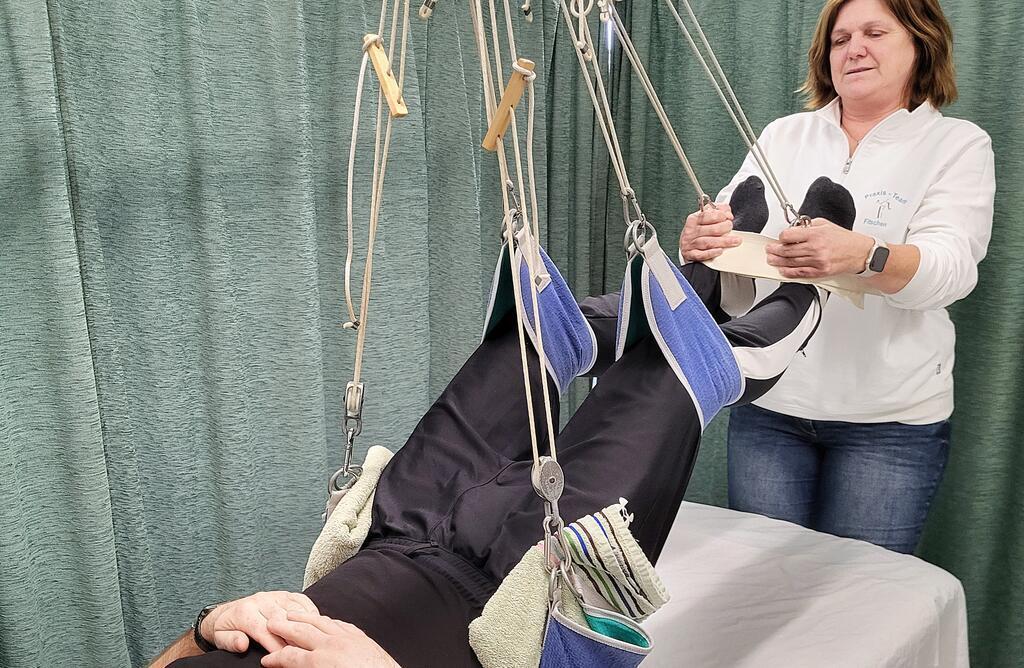 Physiotherapeutin Angela Janssen gehört zu den langjährigen, hochqualifizierten ...