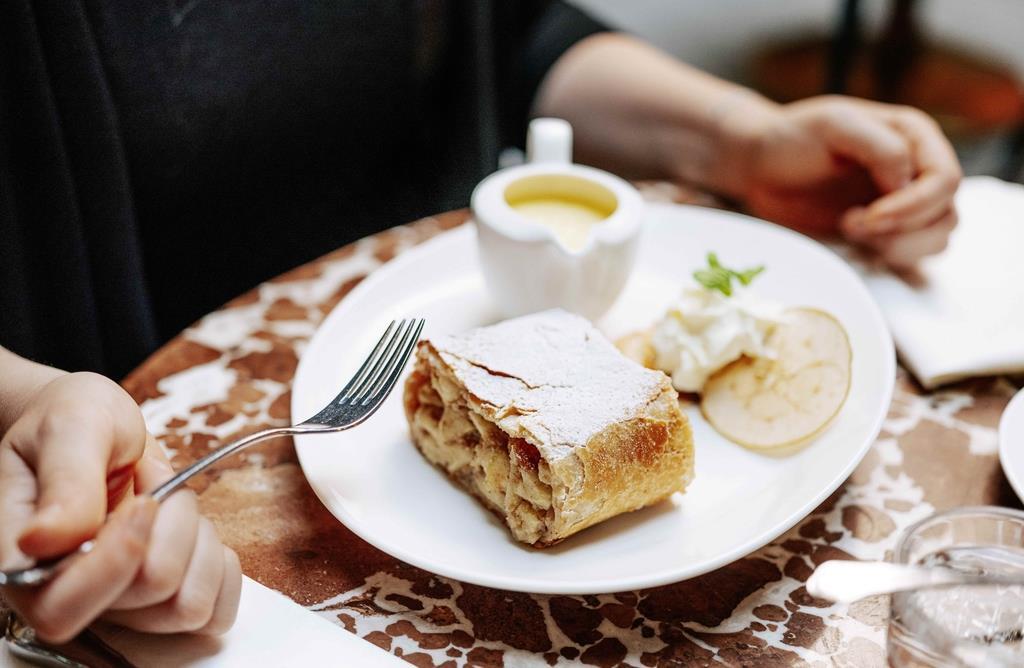 Frischer Apfelstrudel