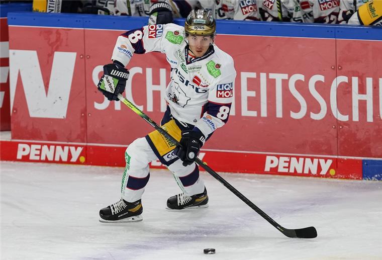 Pinguins-Neuzugang Nino Kinder wurde in der abgelaufenen Saison DEL-Meister mit den Eisbären Berlin.