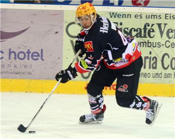 Pinguins-Stürmer Jordan Owens ist wieder fit. Foto Scheer