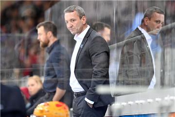 Pinguins-Trainer Thomas Popiesch.
