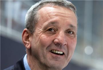 Pinguins-Trainer Thomas Popiesch ist guter Dinge.