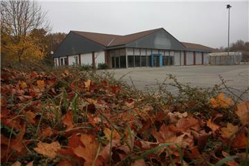 Pläne gescheitert: Nach der Neuausrichtung der Konsumgenossenschaft Coop wird diese an ihrem seit April 2016 verwaisten sky-Markt-Standort an der Bahnhofstraße in Nordholz kein Plaza Bau- und Gartencenter einrichten.
