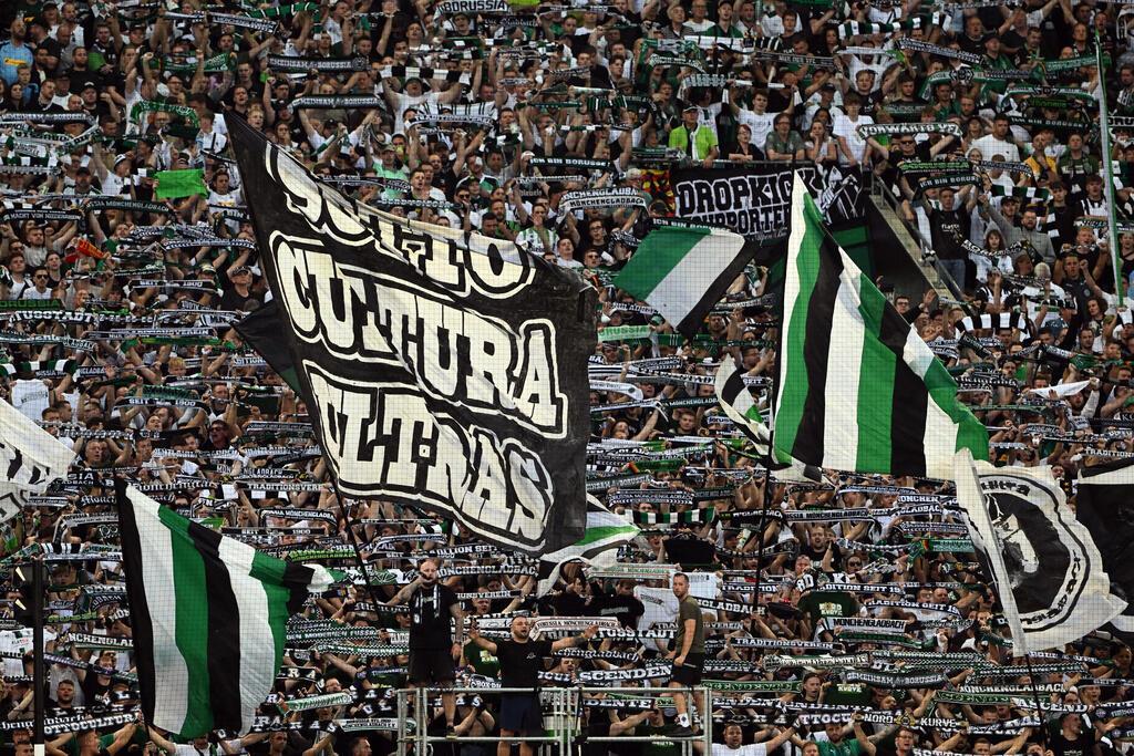 Platz 8: Borussia Mönchengladbach. 17 Euro für ein Bier, ein Softgetränk und zwe...