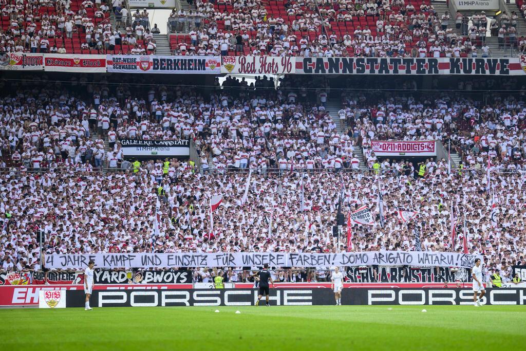 Platz 9: VfB Stuttgart. 17,40 Euro für ein Bier, ein Softgetränk und zwei Bratwü...
