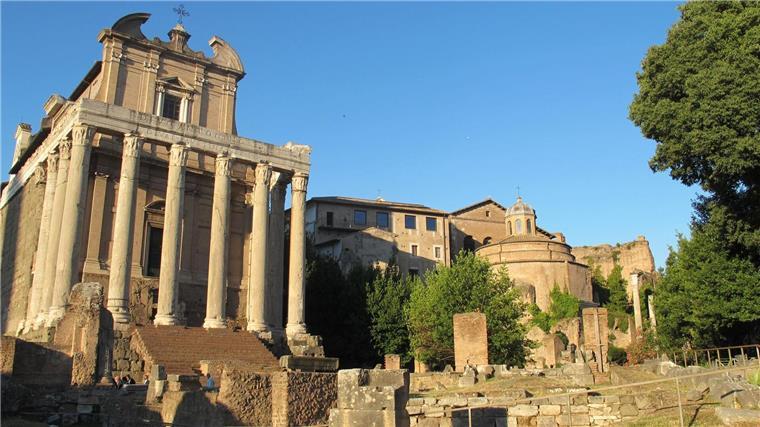 Mehr als Caesarenwahn: die Antike im Bücherherbst Politisches Zentrum des Römischen Reiches: das Forum Romanum. (Archivbild)