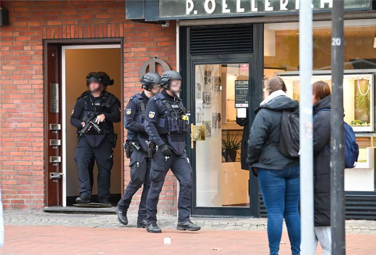 Polizei klärt Bedrohungslage