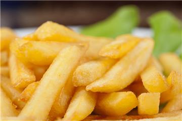 Pommes frites feiern in Deutschland einen runden Geburtstag: Es gibt sie bereits seit 100 Jahren. 