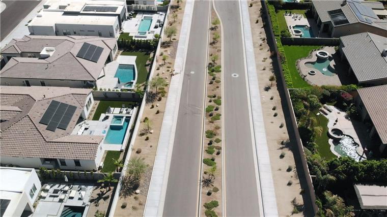 Eine kleine Geschichte des Swimming Pools Pools sind kein Privileg von Superreichen mehr.