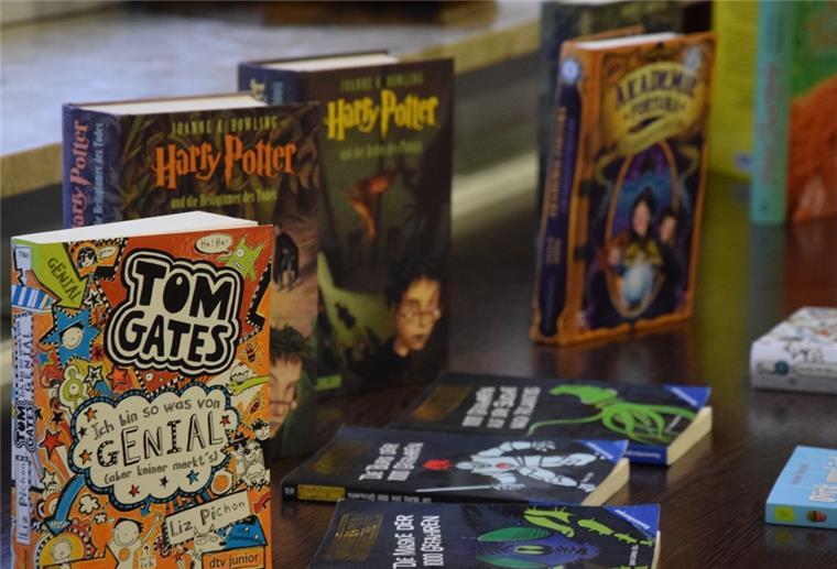 Jugendbücher am Vorlesetag in der Oberschule.