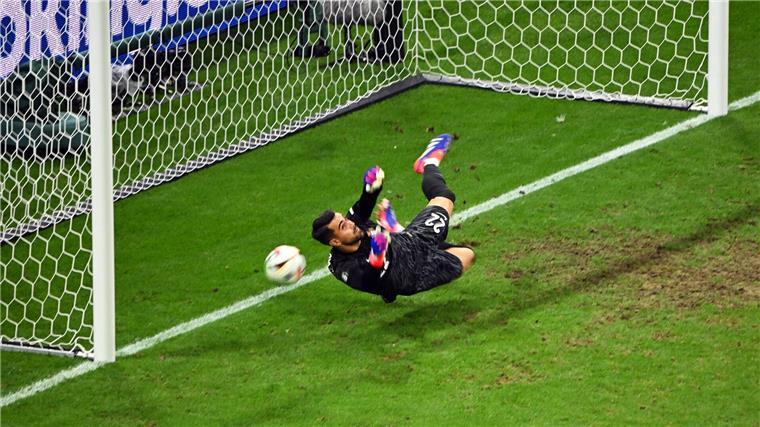 Weinender Ronaldo müht sich mit Portugal ins Viertelfinale Portugals Torhüter Diogo Costa parierte drei Elfmeter.