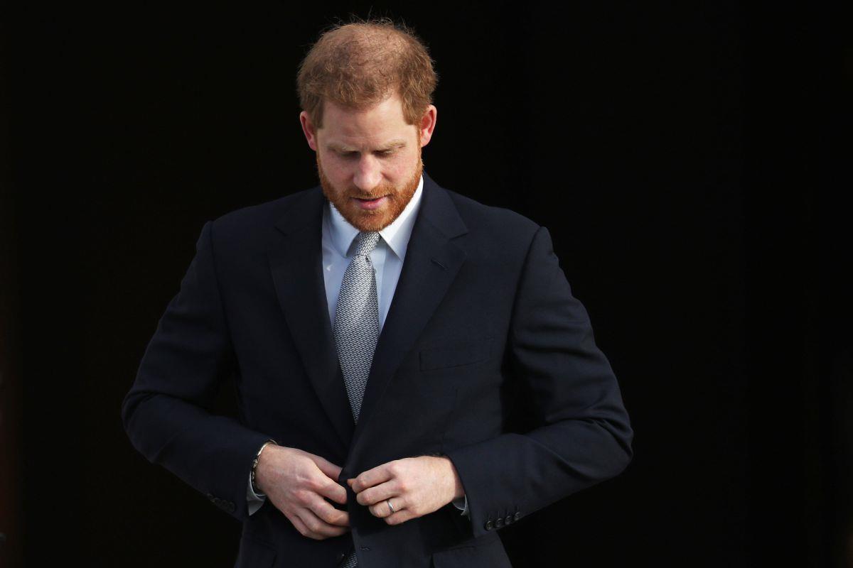 Prinz Harry: Bin traurig, dass es soweit gekommen ist Prinz Harry hat sich mit Bedauern zu seinem Abschied von der Rolle als Mitglied der engeren Königsfamilie geäußert.