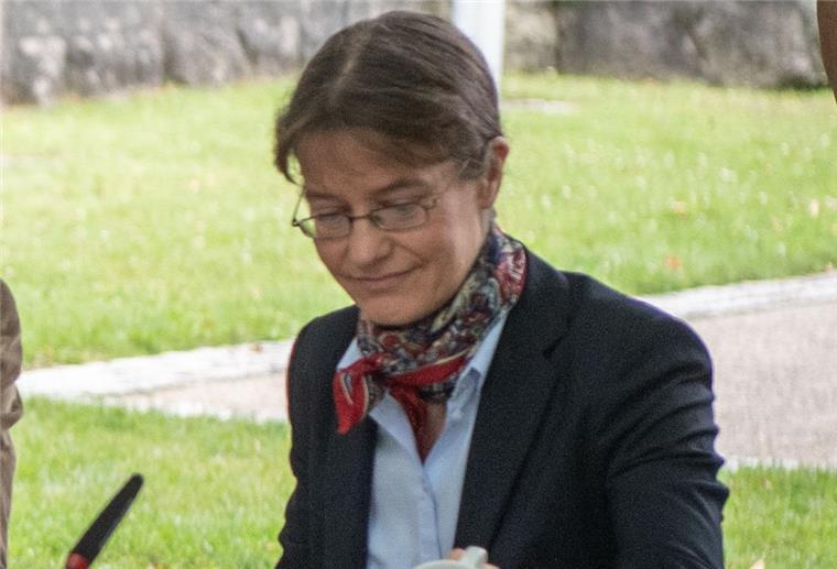 Prof. Dr. Karen Pittel