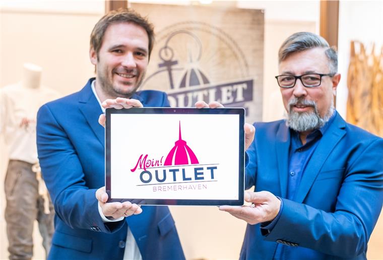 Projektleiter Oliver Maronna und der ehemalige Centermanager Jens Dürkop - diese Stelle ist vakant - bei der Vorstellung des Namens des Outlet-Centers im Mediterraneo vor gut einem Jahr.