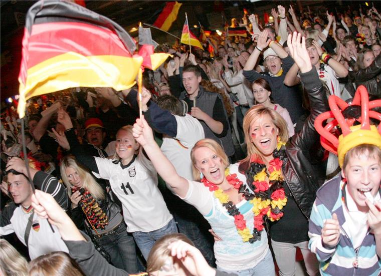 Public Viewing zur Fußball-WM in Nordenham und umzu Public Viewing gibt es zur Fußball-WM auch in der Wesermarsch.