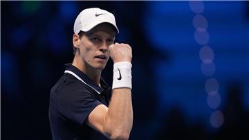 Publikumsliebling Jannik Sinner geht als Favorit in das Endspiel der ATP Finals gegen Taylor Fritz.