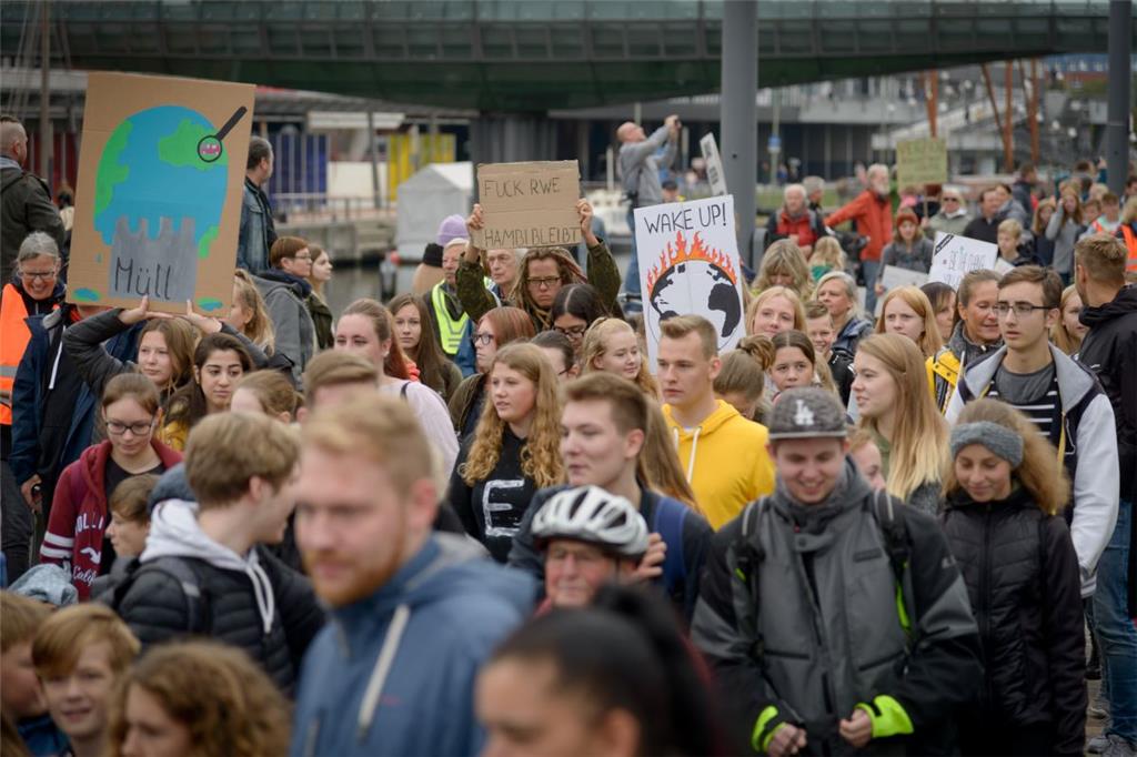 &quot;Fridays For Future&quot;: Demonstration in Bremerhaven.  Foto: Schimanke