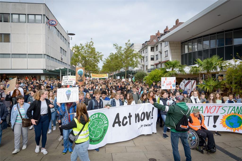 &quot;Fridays For Future&quot;: Demonstration in Bremerhaven.  Foto: Schimanke