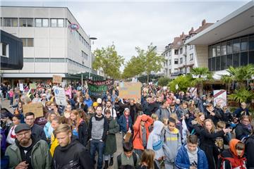 &quot;Fridays For Future&quot;: Demonstration in Bremerhaven.  Foto: Schimanke