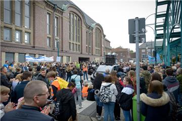 &quot;Fridays For Future&quot;: Demonstration in Bremerhaven.  Foto: Schimanke