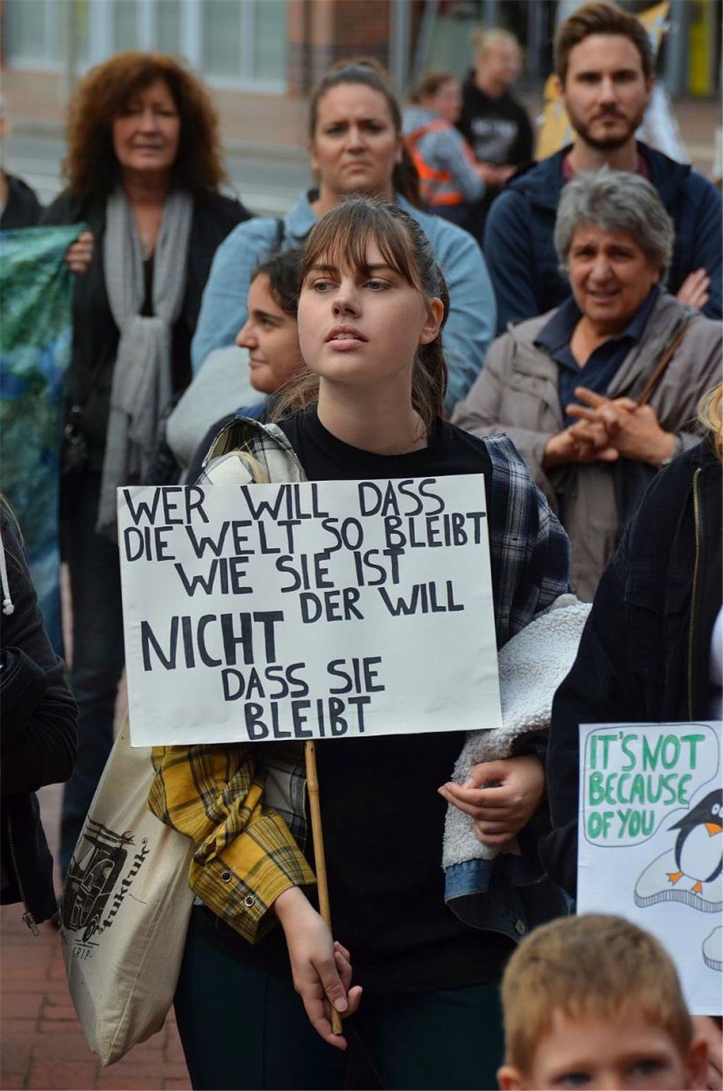 &quot;Fridays for Future&quot;: Die Ortsgruppe Zeven stellte am Nachmittag zum z...