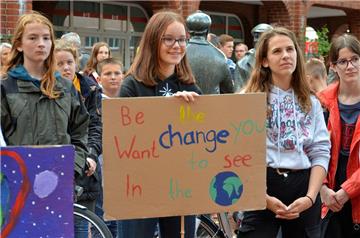 &quot;Fridays for Future&quot;: Die Ortsgruppe Zeven stellte am Nachmittag zum z...