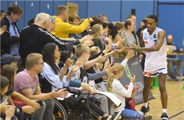 &quot;Tag der Fans&quot; bei den Eisbären Bremerhaven. Foto: Scheer