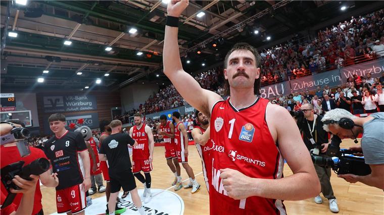 Bayerns Basketballer im Finale - Ulm oder Würzburg wartet Ragte heraus: Flügelspieler Seljaas.