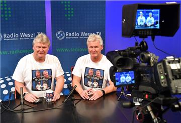 Rainer (links) und Volker Schmidt werden 60. Die nord24-Redaktion schickt Glückwünsche.